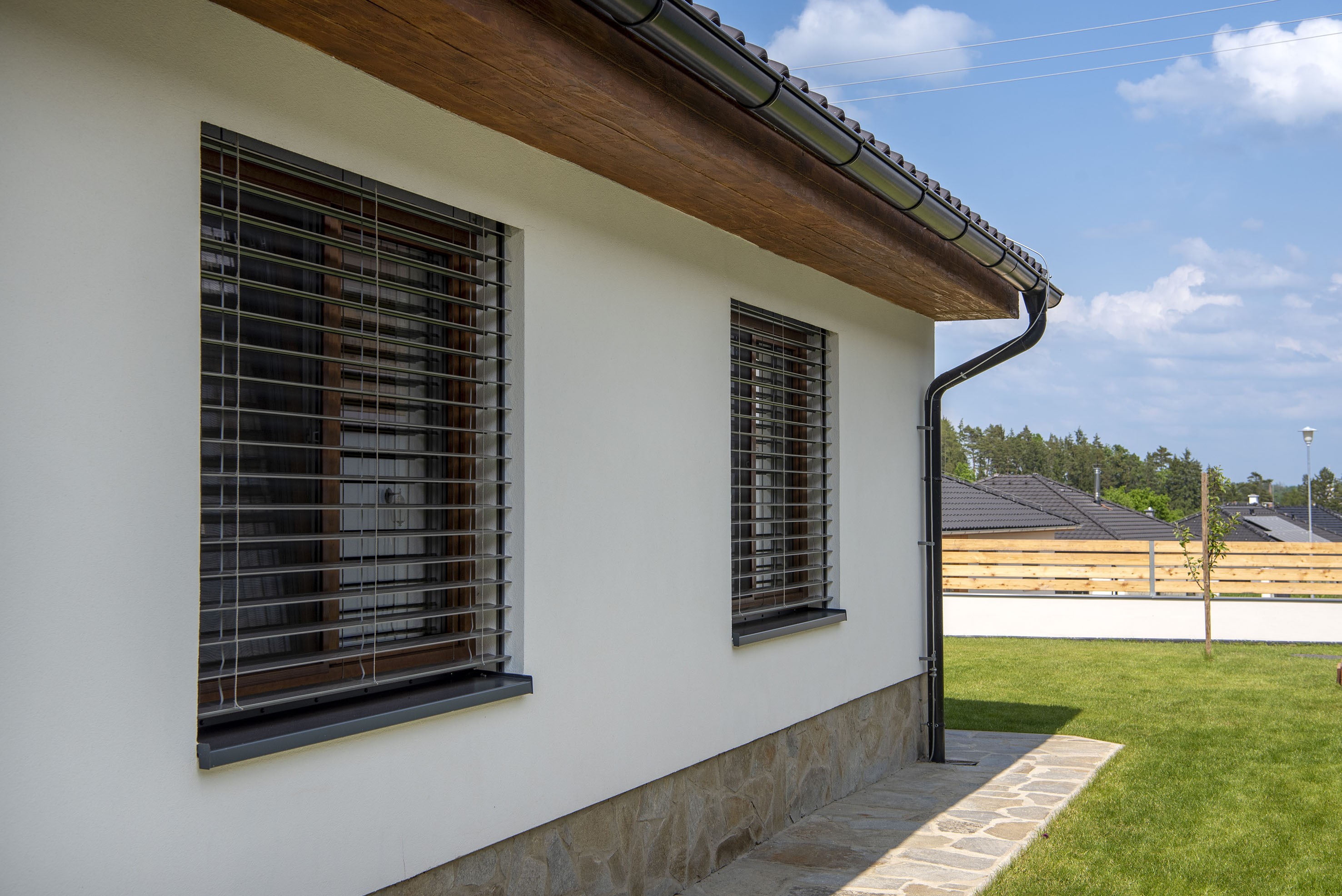 Sokl domu má vliv na životnost fasády